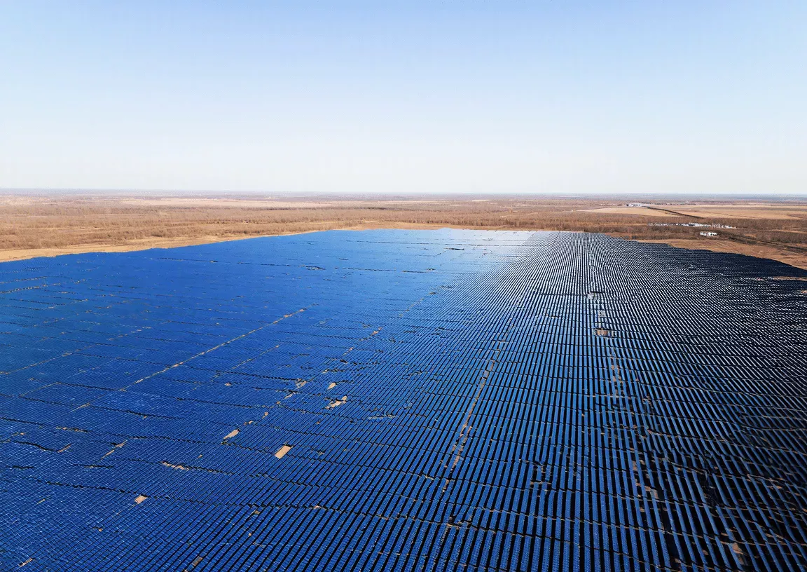 Сонячна енергетика України: зростання та виклики у 2025 році 2 solar ua 2 png